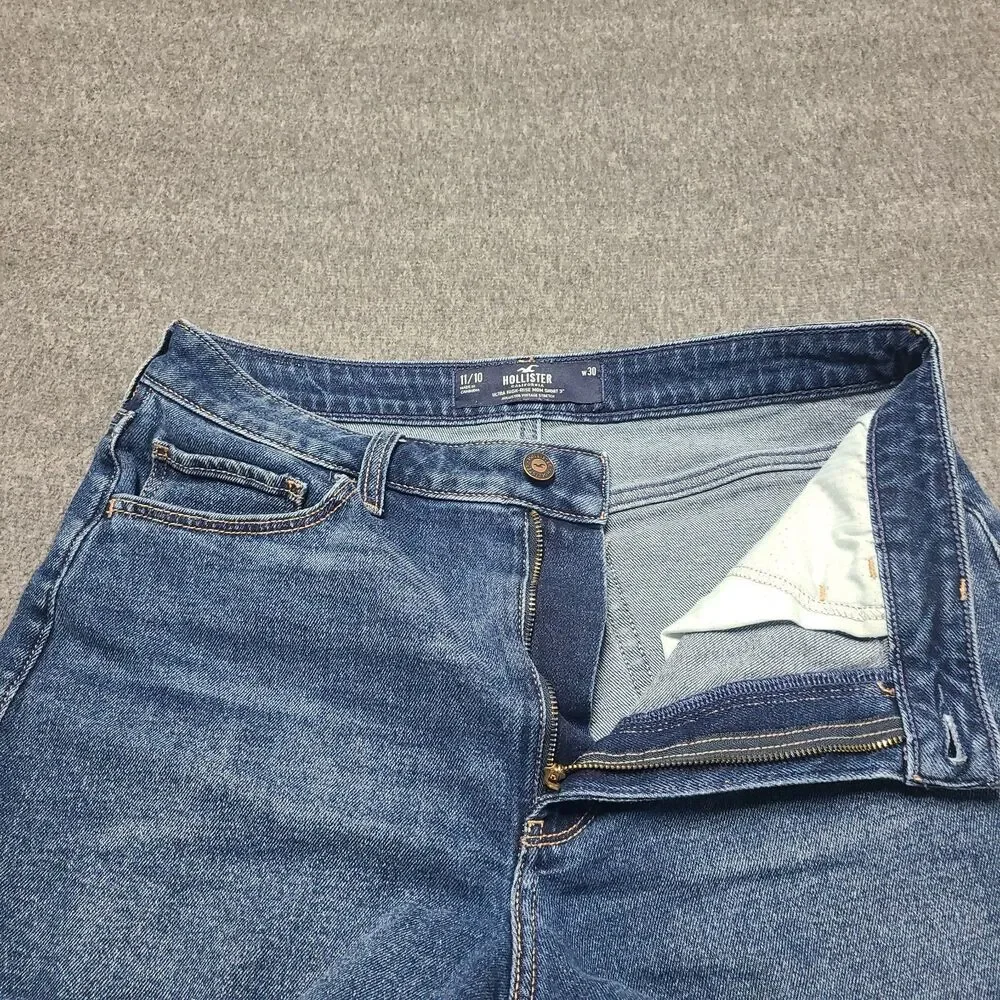 Hollister Ultra High Rise Mom Short 3 Inch Inseam Frayed Denim Blue W30 - Picture 4 of 9